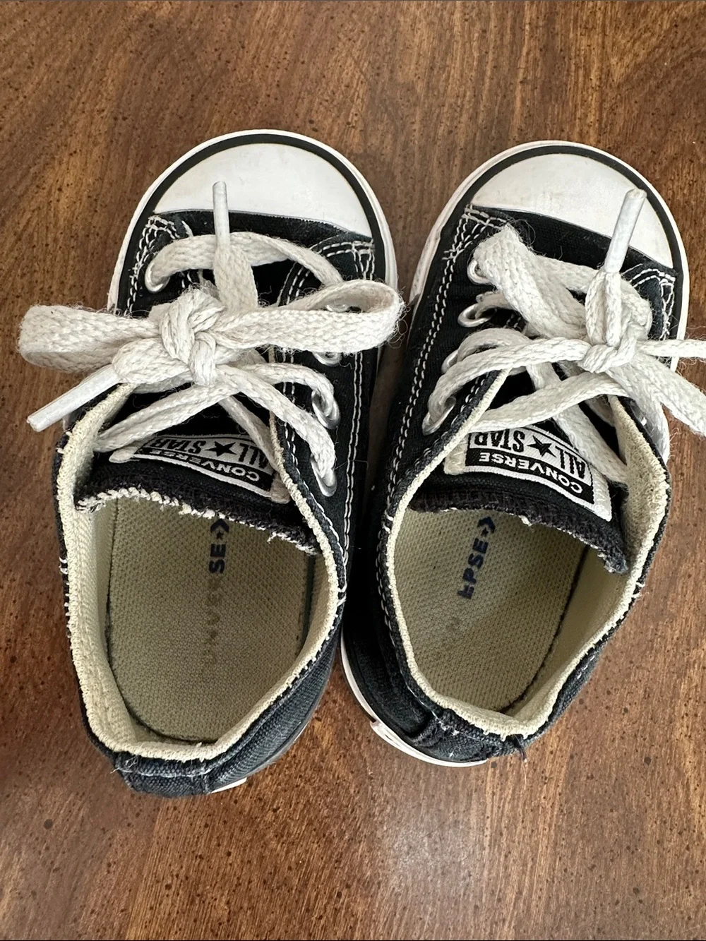 Converse classic low